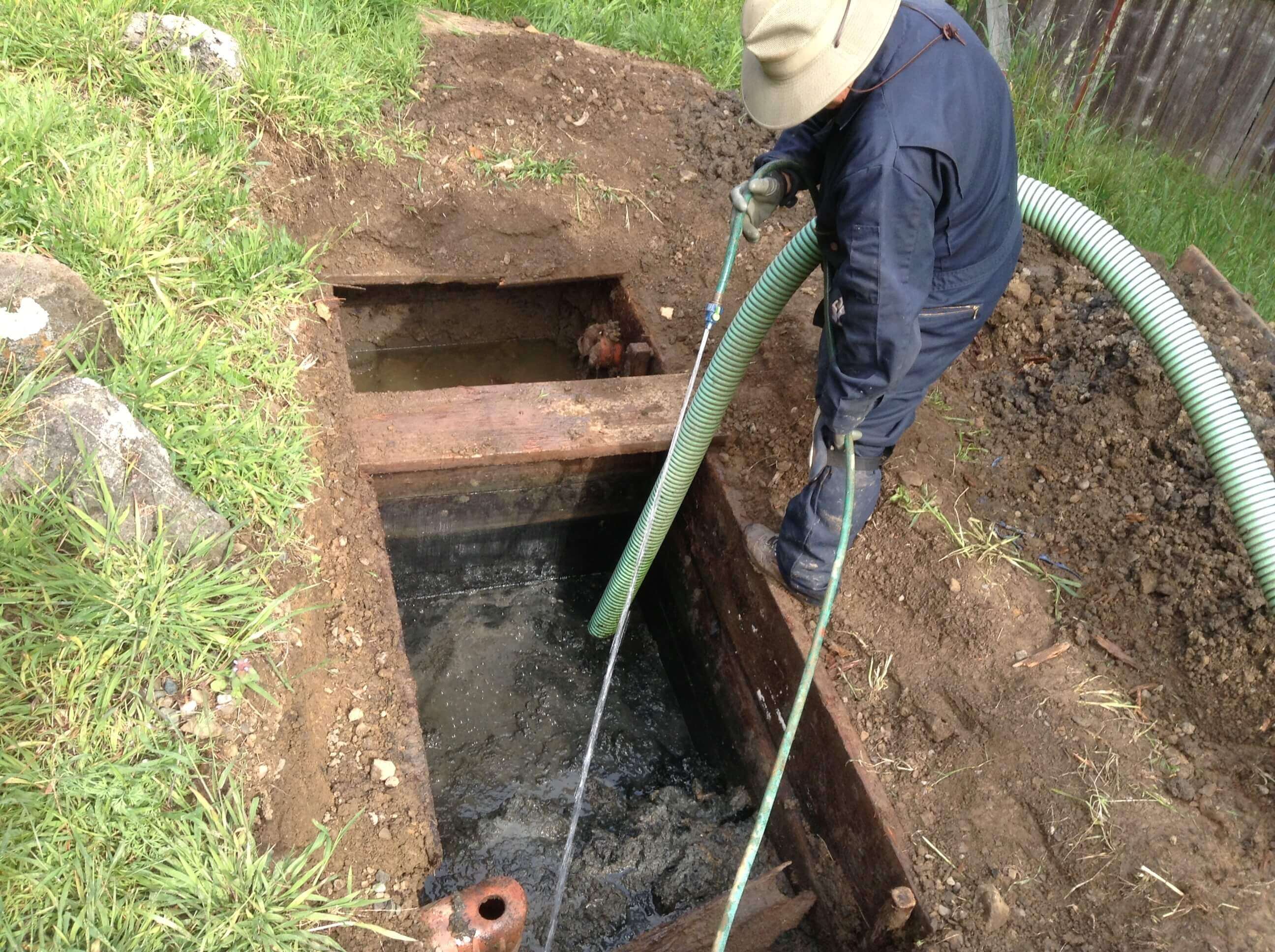 Septic Tank Cleaning-Palm Beach County’s Septic Tank Repair, Installation, & Pumping Service Experts-We offer Septic Service & Repairs, Septic Tank Installations, Septic Tank Cleaning, Commercial, Septic System, Drain Cleaning, Line Snaking, Portable Toilet, Grease Trap Pumping & Cleaning, Septic Tank Pumping, Sewage Pump, Sewer Line Repair, Septic Tank Replacement, Septic Maintenance, Sewer Line Replacement, Porta Potty Rentals